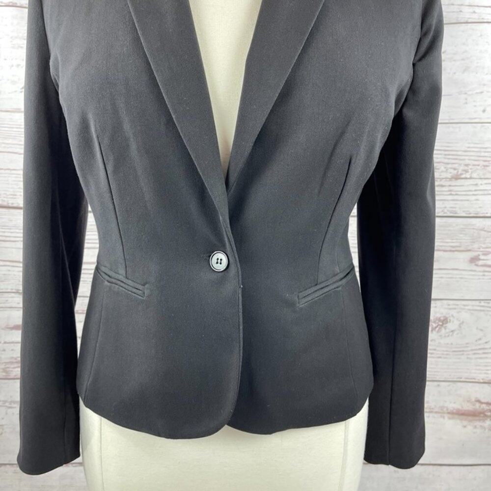 Now black jacket single button close - image 2